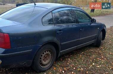 Седан Volkswagen Passat 1998 в  фото 12 Седан Volkswagen Passat 1998 в