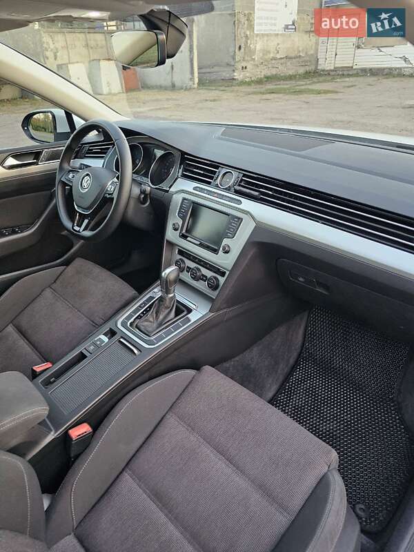 Универсал Volkswagen Passat 2016 в Славянске