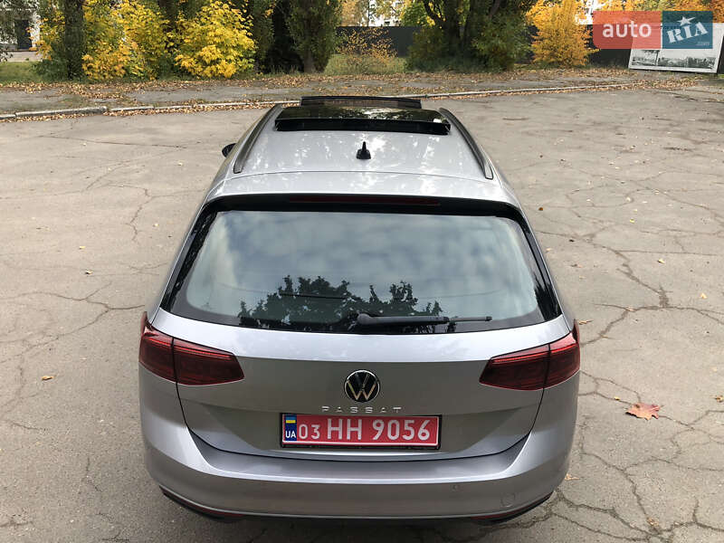 Универсал Volkswagen Passat 2020 в Киеве