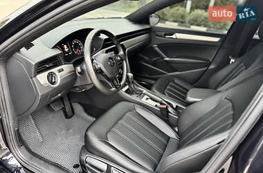 Седан Volkswagen Passat 2021 в 