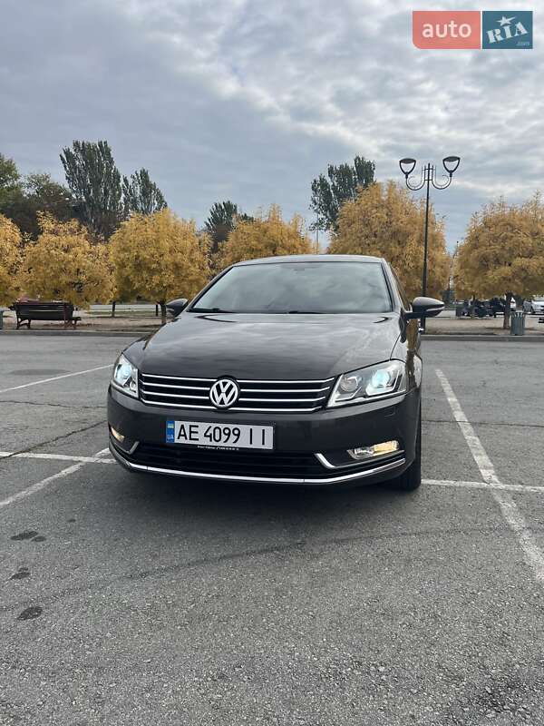 Volkswagen Passat 2011