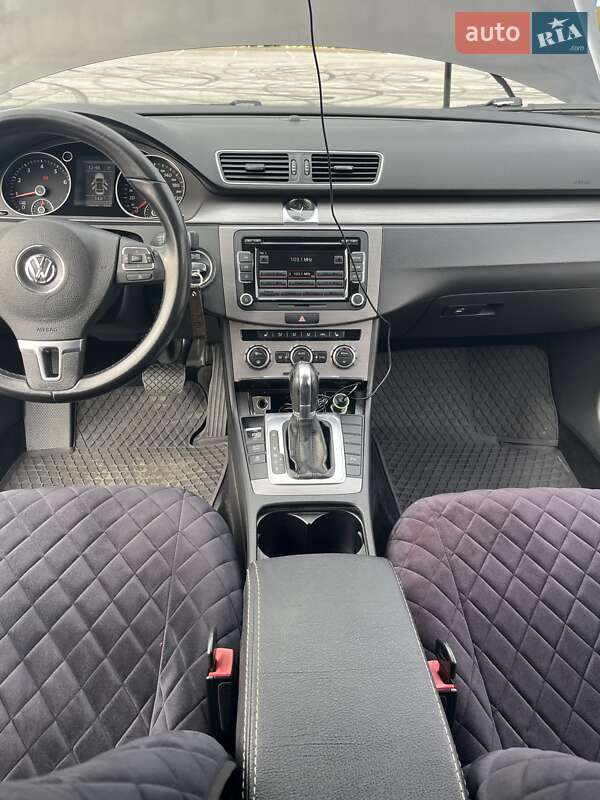 Седан Volkswagen Passat 2011 в Запорожье