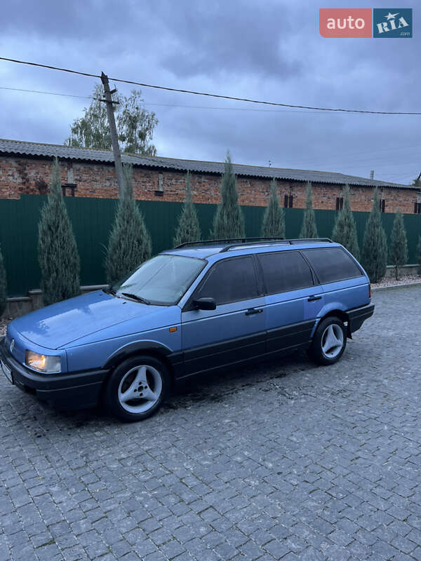 Универсал Volkswagen Passat 1993 в Коростышеве фото 2 Универсал Volkswagen Passat 1993 в Коростышеве