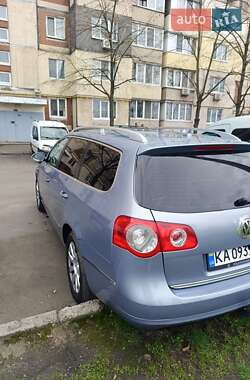 Универсал Volkswagen Passat 2010 в 