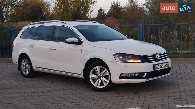 Універсал Volkswagen Passat 2012 в Дрогобичі