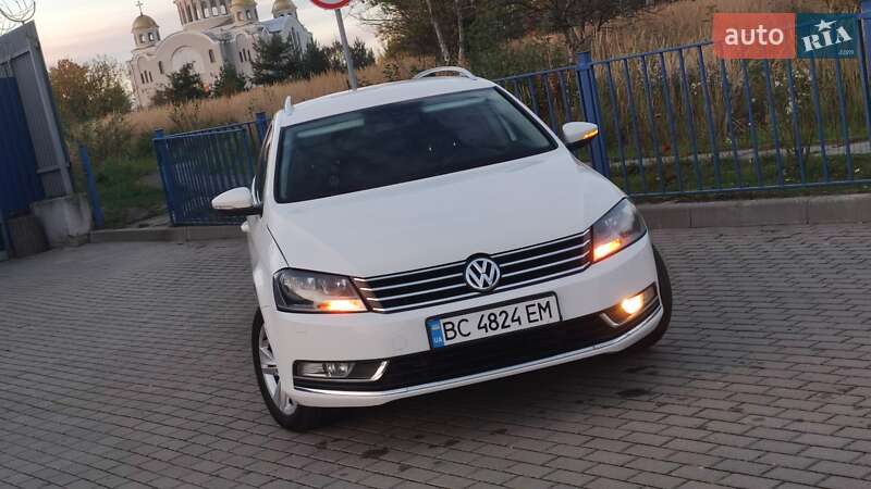 Універсал Volkswagen Passat 2012 в Дрогобичі