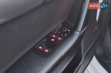 Универсал Volkswagen Passat 2012 в 