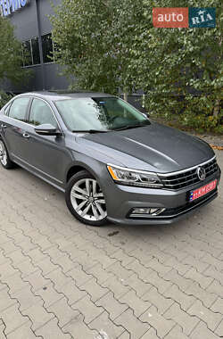 Седан Volkswagen Passat 2017 в 