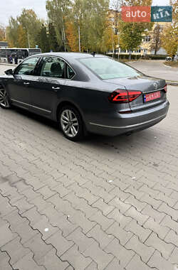 Седан Volkswagen Passat 2017 в 