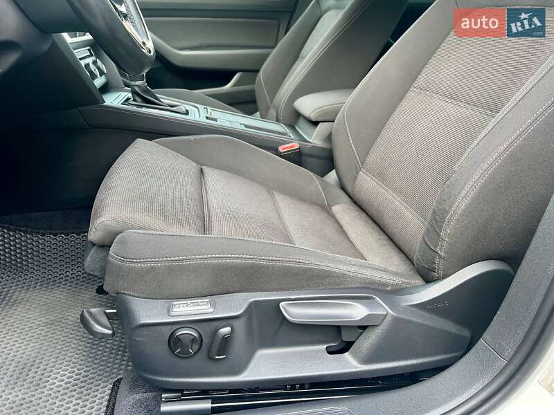 Седан Volkswagen Passat 2017 в Полтаве фото 46 Седан Volkswagen Passat 2017 в Полтаве