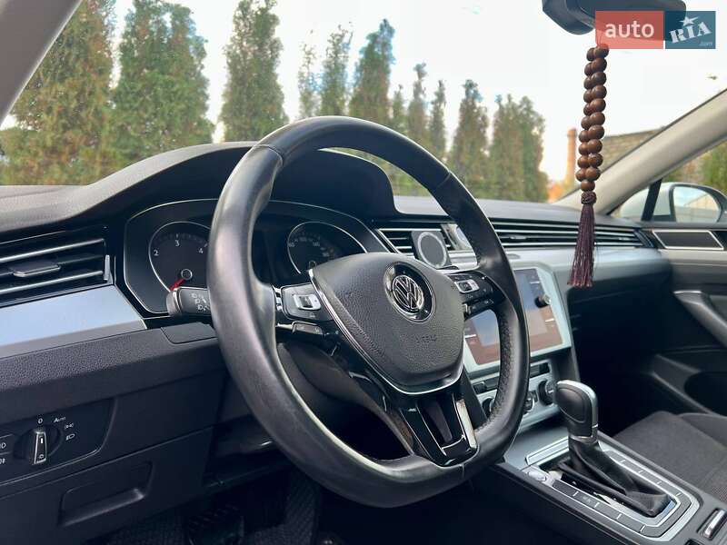 Седан Volkswagen Passat 2017 в Полтаве фото 51 Седан Volkswagen Passat 2017 в Полтаве