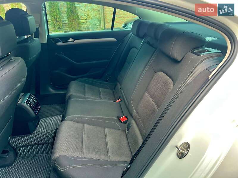 Седан Volkswagen Passat 2017 в Полтаве фото 70 Седан Volkswagen Passat 2017 в Полтаве