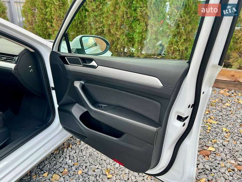 Седан Volkswagen Passat 2017 в Полтаве фото 78 Седан Volkswagen Passat 2017 в Полтаве