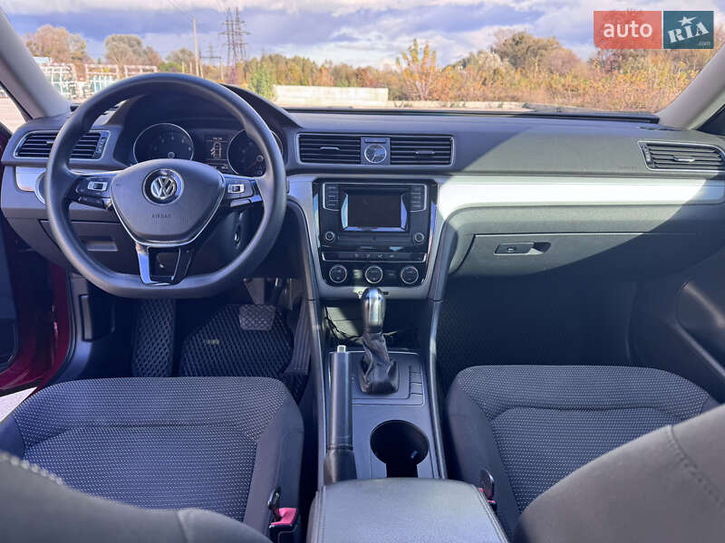 Седан Volkswagen Passat 2016 в Києві фото 7 Седан Volkswagen Passat 2016 в Києві