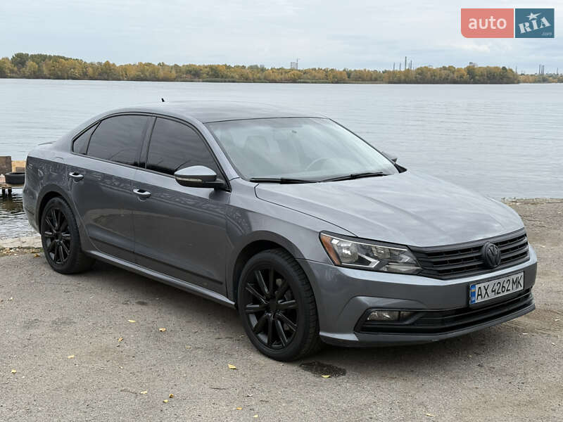 Седан Volkswagen Passat 2016 в Дніпрі