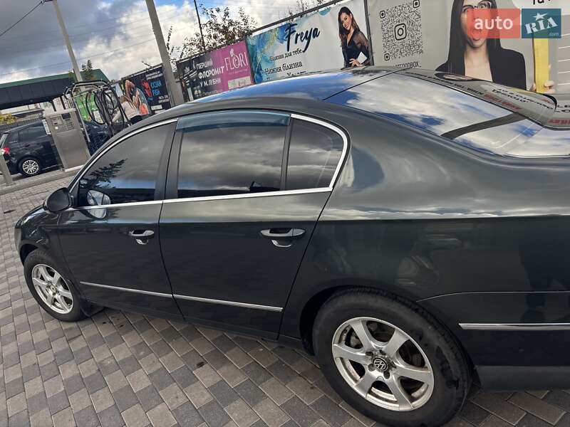 Седан Volkswagen Passat 2008 в Хоролі