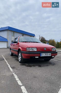 Седан Volkswagen Passat 1992 в Радивиліві