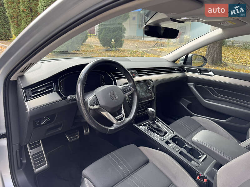 Универсал Volkswagen Passat 2020 в Корце