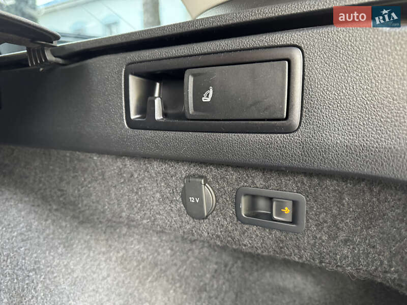 Универсал Volkswagen Passat 2020 в Корце