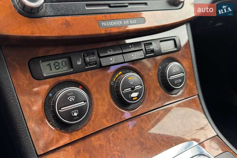 Седан Volkswagen Passat 2006 в Києві