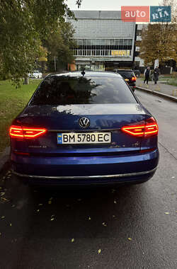 Седан Volkswagen Passat 2017 в 