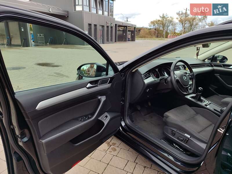 Универсал Volkswagen Passat 2016 в Стрые