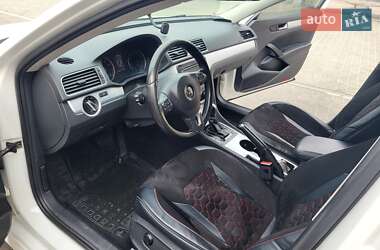 Седан Volkswagen Passat 2012 в 
