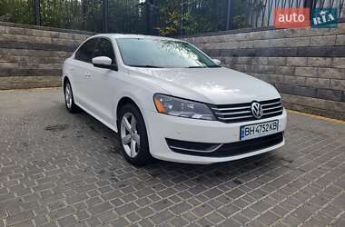 Седан Volkswagen Passat 2012 в 