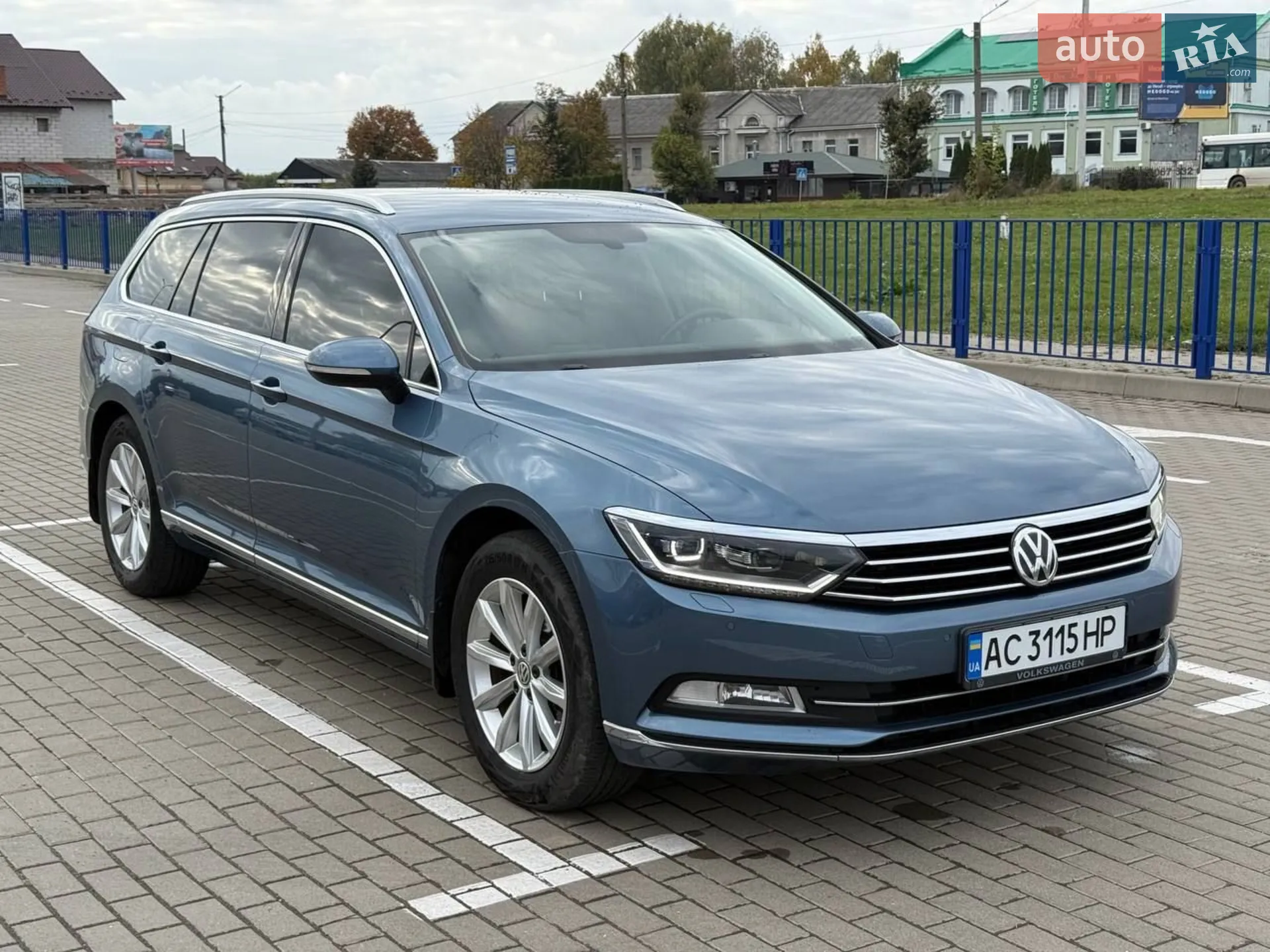 2017 Volkswagen Passat - мініатюра 10
