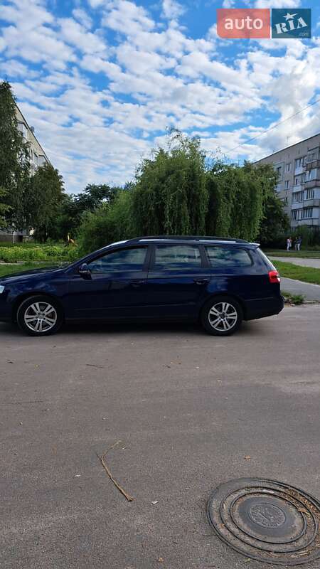 Универсал Volkswagen Passat 2009 в Житомире