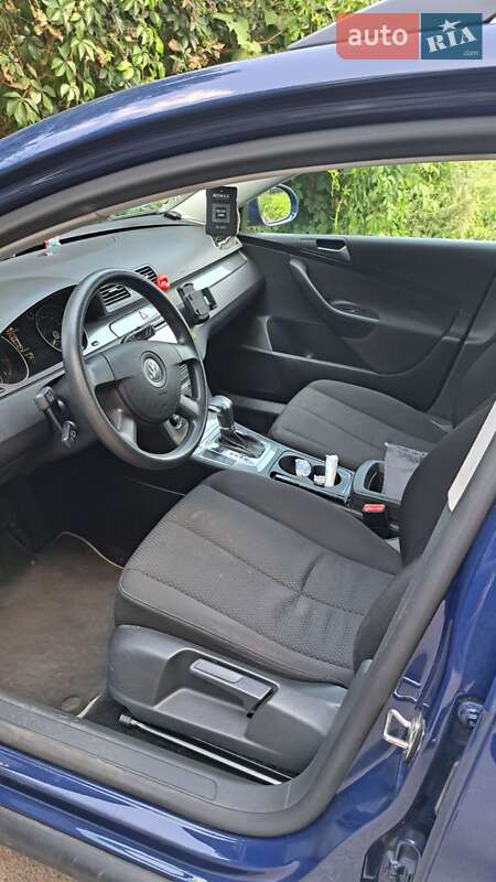 Универсал Volkswagen Passat 2009 в Житомире