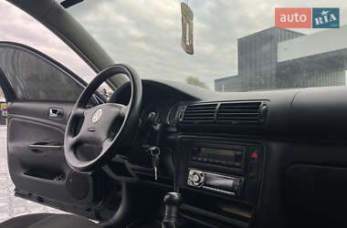 Универсал Volkswagen Passat 2001 в 