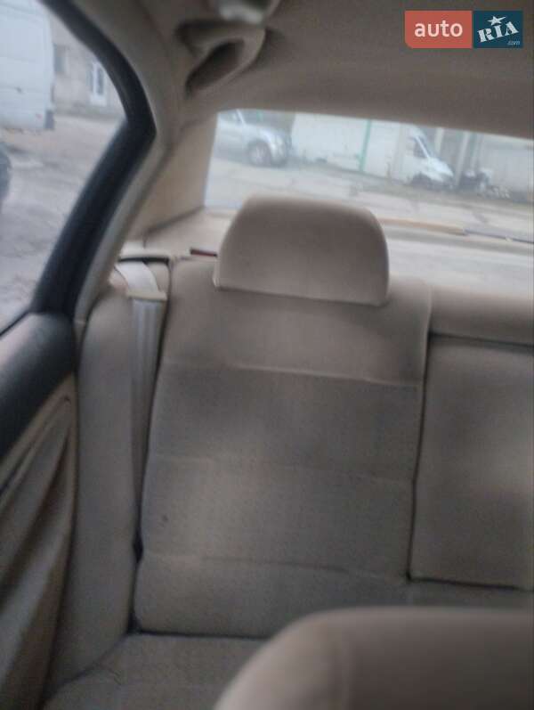 Седан Volkswagen Passat 1998 в Львове