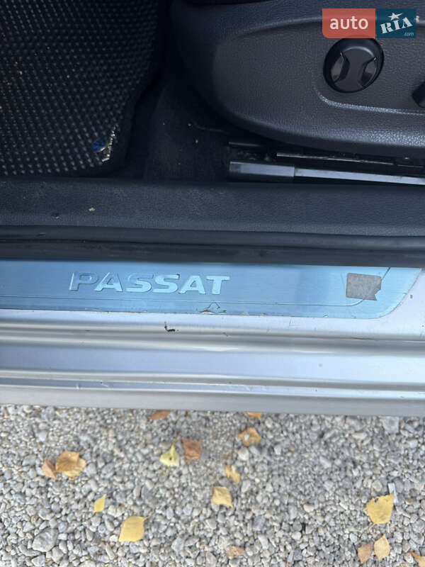 Седан Volkswagen Passat 2015 в Дніпрі фото 36 Седан Volkswagen Passat 2015 в Дніпрі