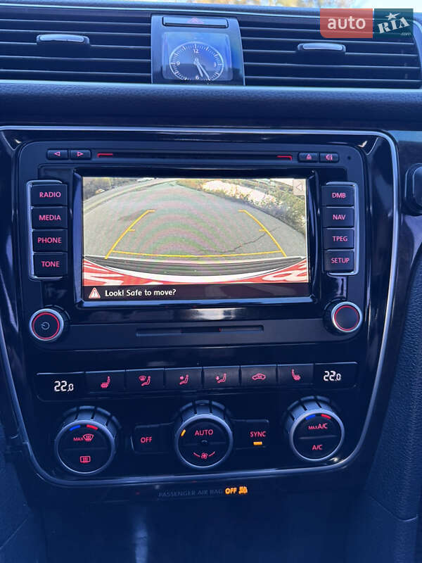 Седан Volkswagen Passat 2015 в Дніпрі фото 49 Седан Volkswagen Passat 2015 в Дніпрі