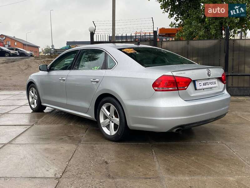 Седан Volkswagen Passat 2014 в Киеве