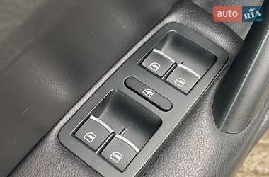 Седан Volkswagen Passat 2014 в 