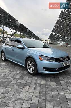 Седан Volkswagen Passat 2013 в Львове