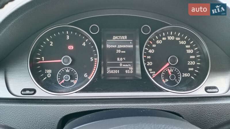 Универсал Volkswagen Passat 2011 в Шептицькому фото 18 Универсал Volkswagen Passat 2011 в Шептицькому