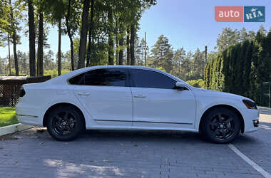 Седан Volkswagen Passat 2012 в 