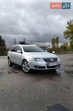 Универсал Volkswagen Passat 2005 в  фото 10 Универсал Volkswagen Passat 2005 в