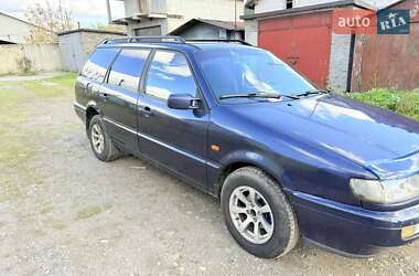 Универсал Volkswagen Passat 1994 в  фото 2 Универсал Volkswagen Passat 1994 в
