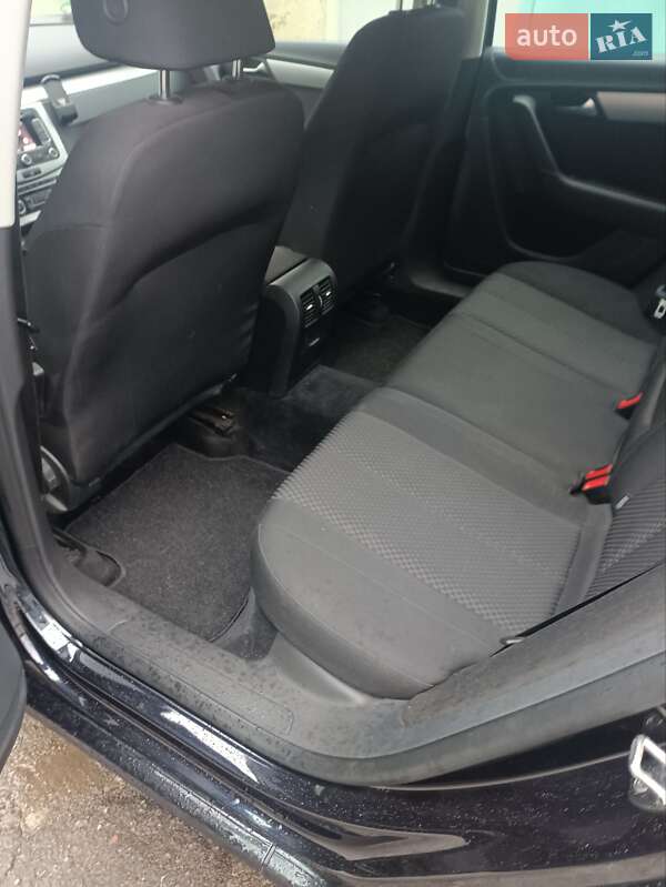 Універсал Volkswagen Passat 2010 в Полтаві фото 13 Універсал Volkswagen Passat 2010 в Полтаві