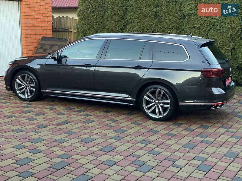 Универсал Volkswagen Passat 2021 в Луцке