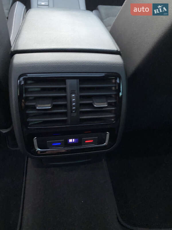 Универсал Volkswagen Passat 2021 в Луцке