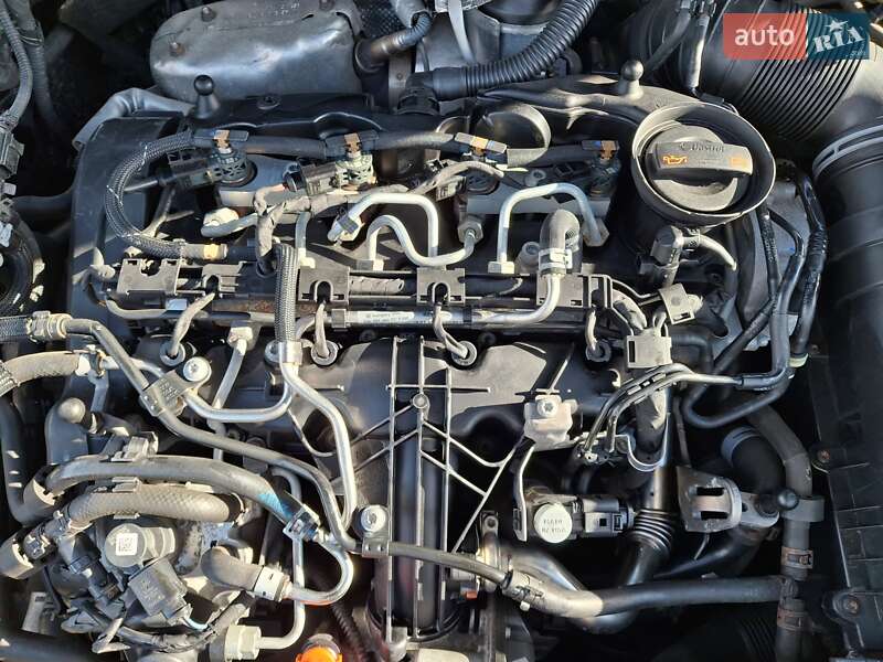 Универсал Volkswagen Passat 2012 в Тернополе