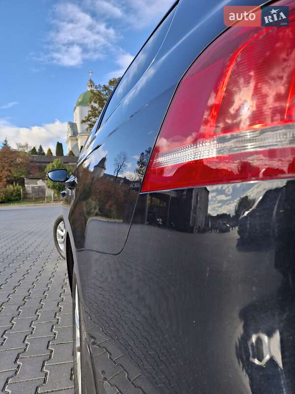 Универсал Volkswagen Passat 2012 в Тернополе