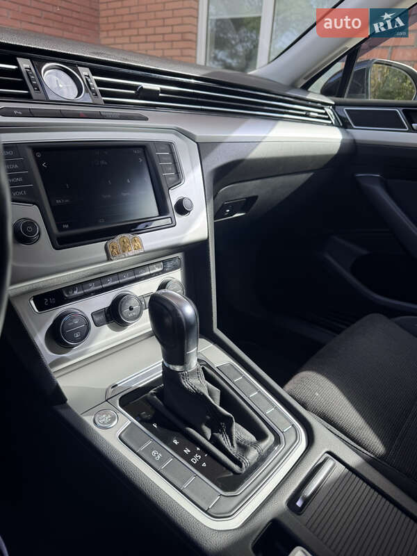 Универсал Volkswagen Passat 2015 в Одессе фото 20 Универсал Volkswagen Passat 2015 в Одессе