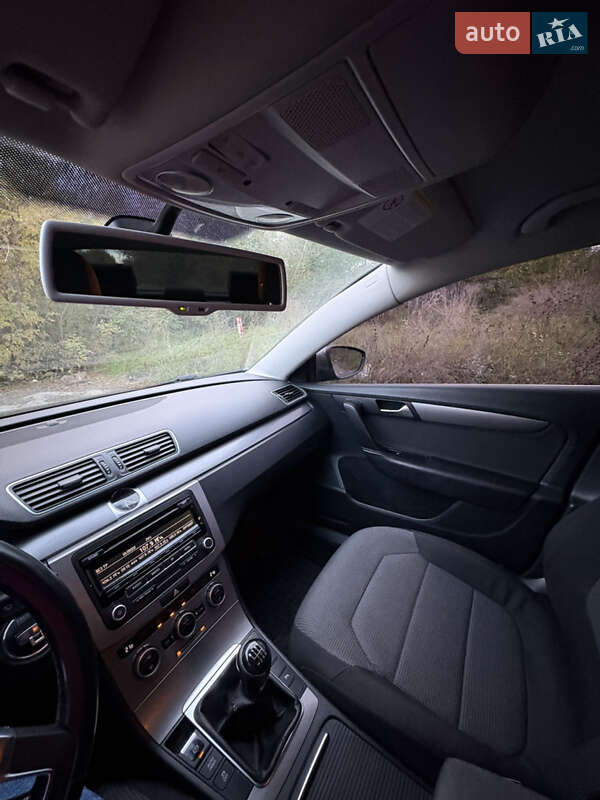 Седан Volkswagen Passat 2013 в Каменец-Подольском