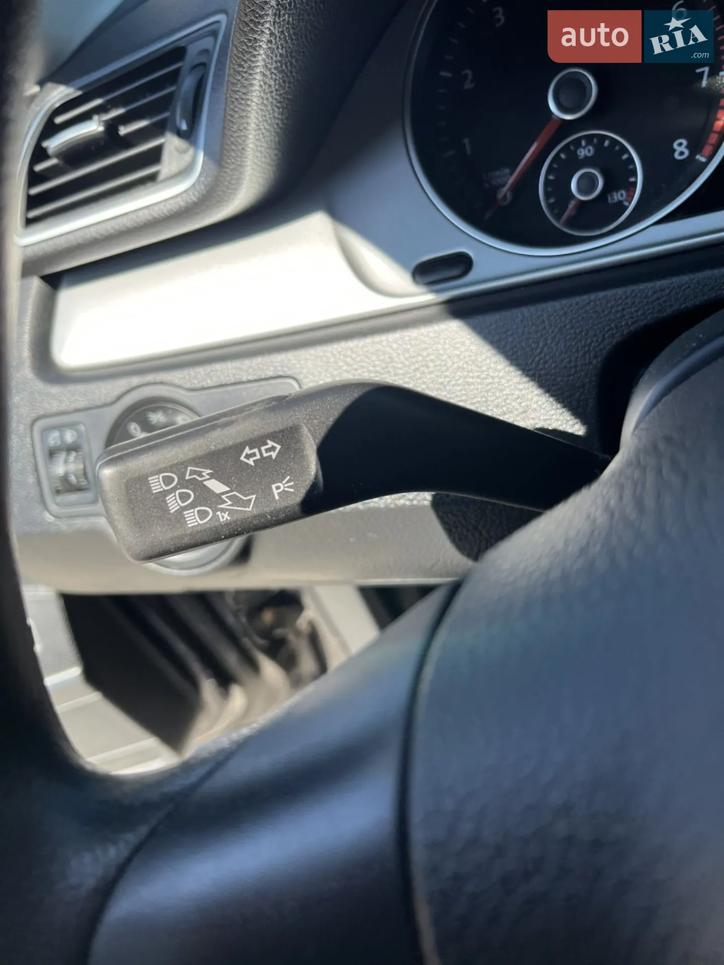 2010 Volkswagen Passat - мініатюра 31